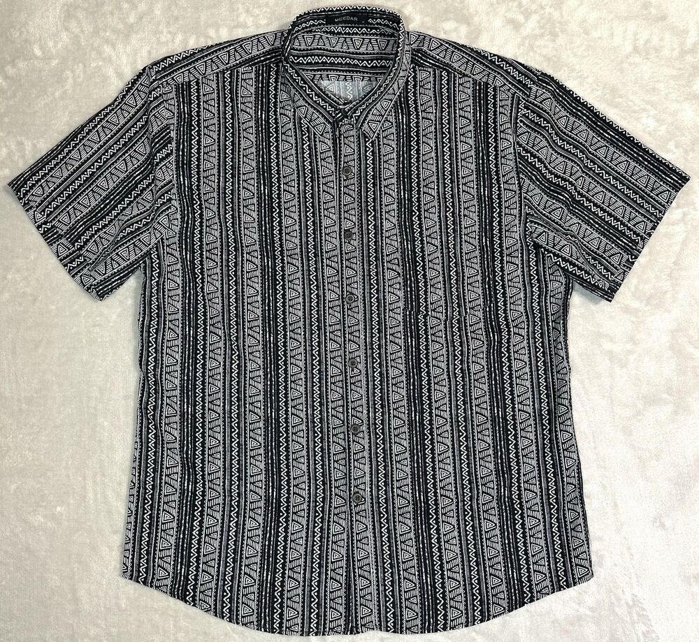 MCEDAR Men's Medium Black White Tribal Geometric Short Sleeve Button Up Shirt